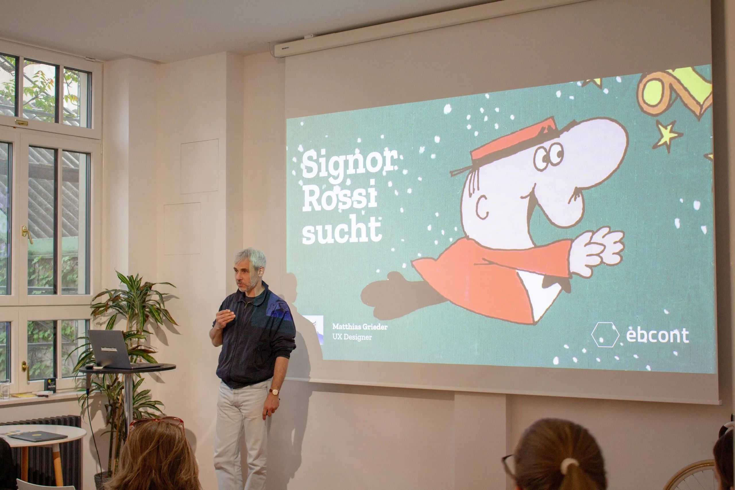 Matthias Grieder (ebcont) vor seiner Präsentation Signor Rossi sucht