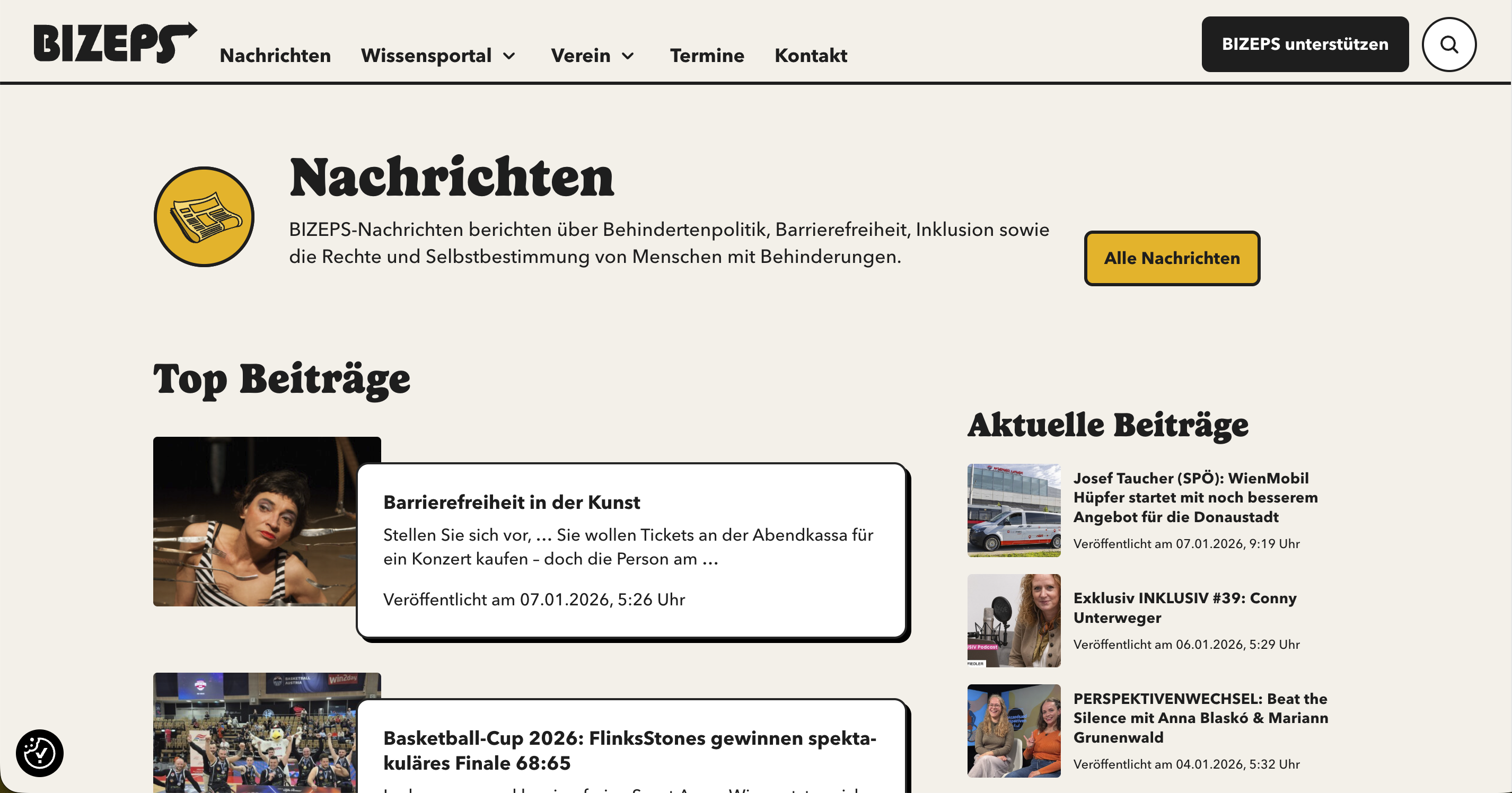 Website mit Nachrichtenübersicht, Top- und aktuelle Beiträge auf hellem Hintergrund.
